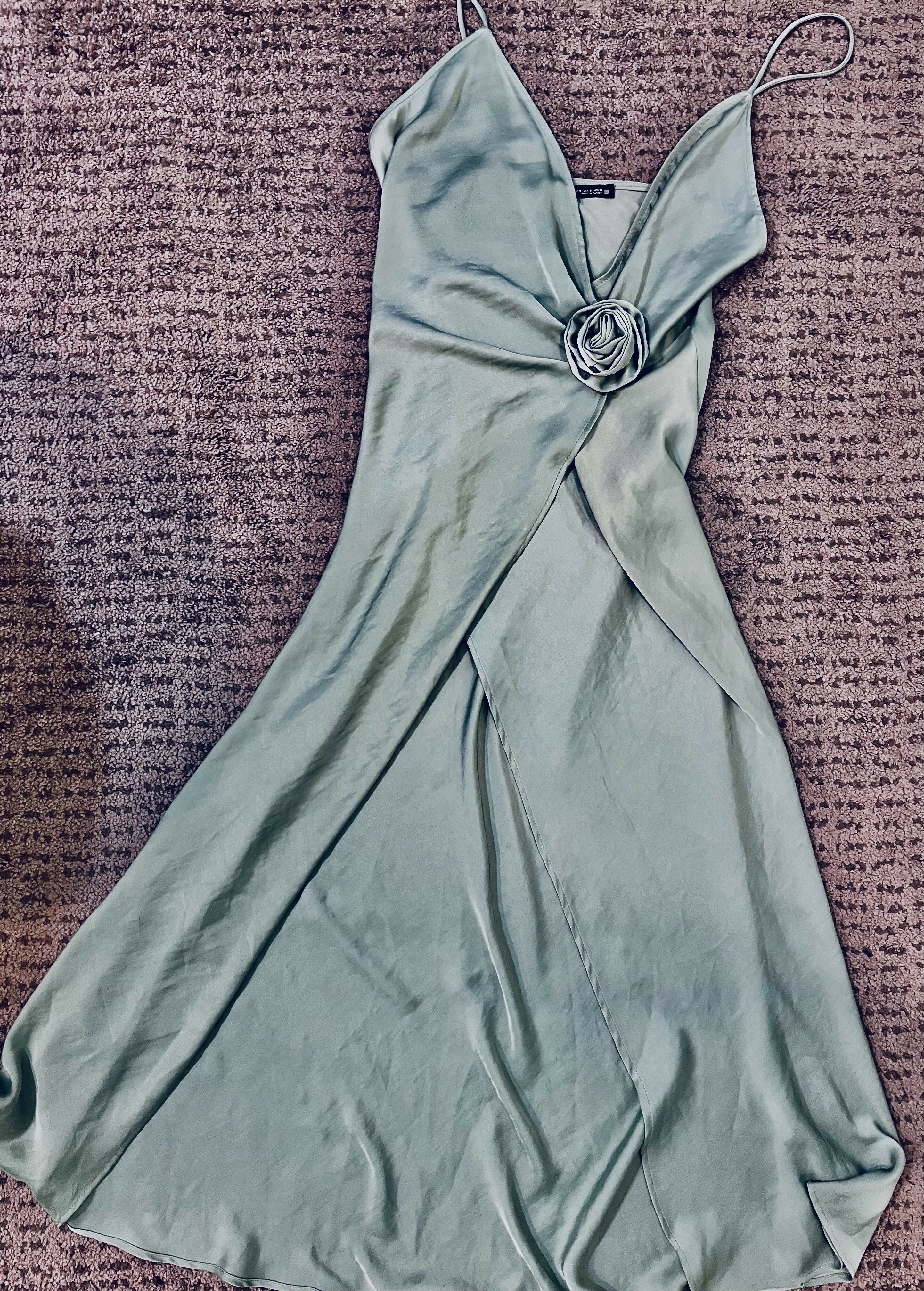 Zara Silky pistachio dress