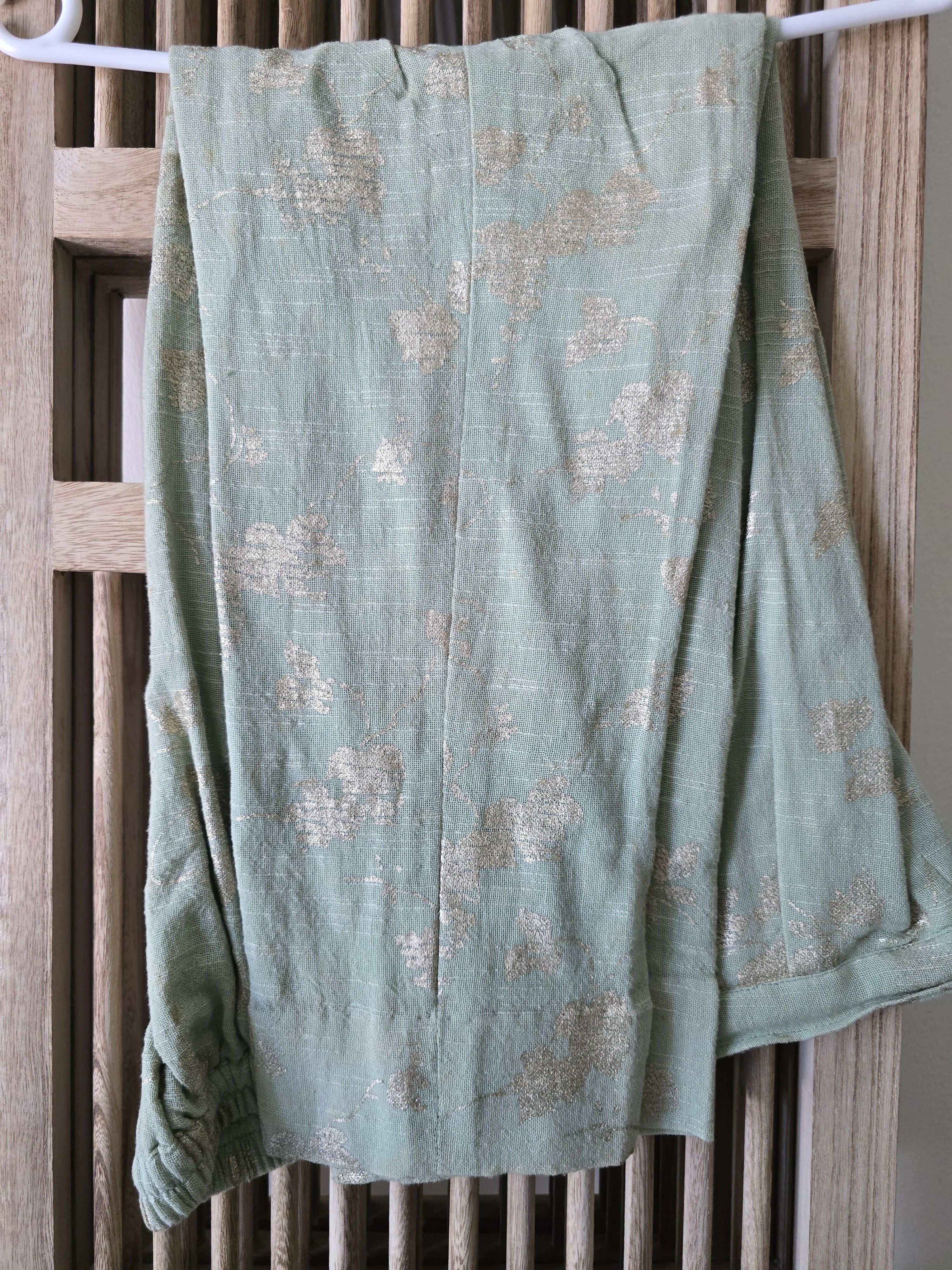 Festive ethnic suit