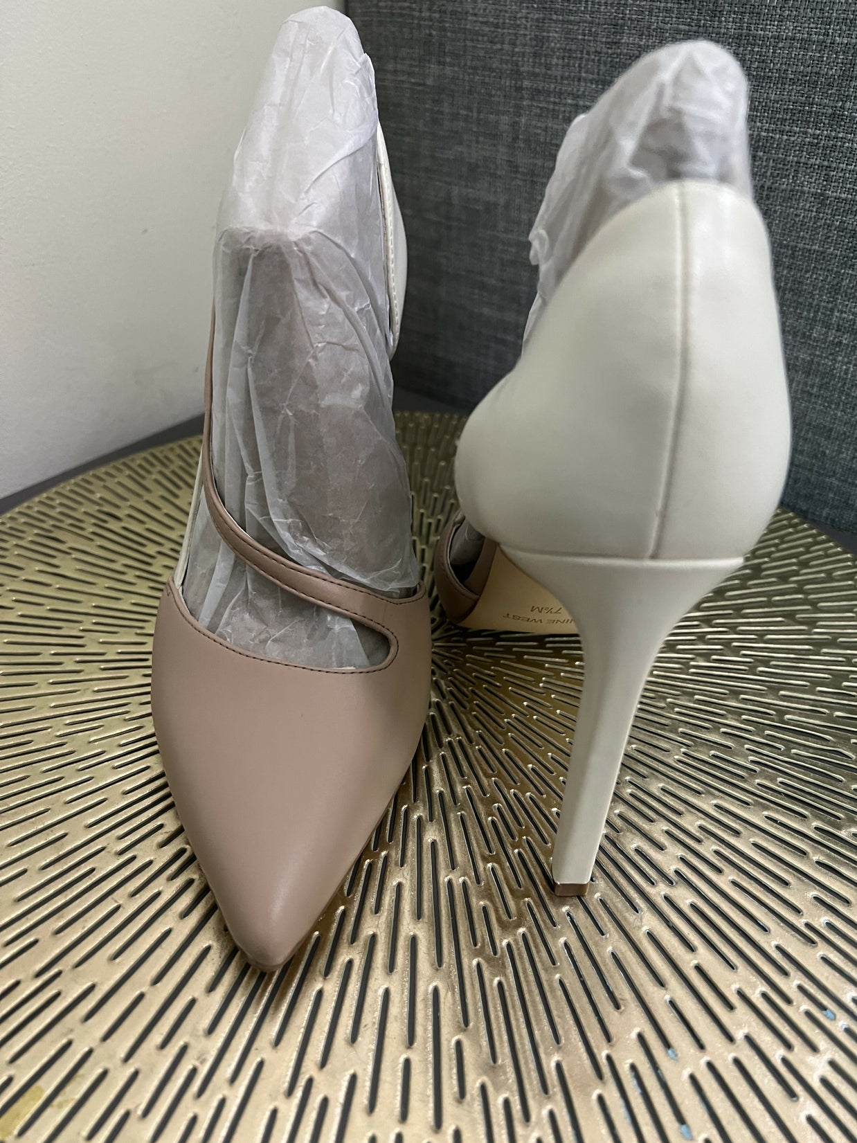 Unworn/ NWB - Nine West Two-Tone Pointed toe heels