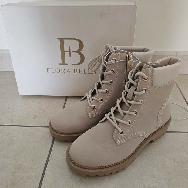 Cream ankle boots - Flora bella