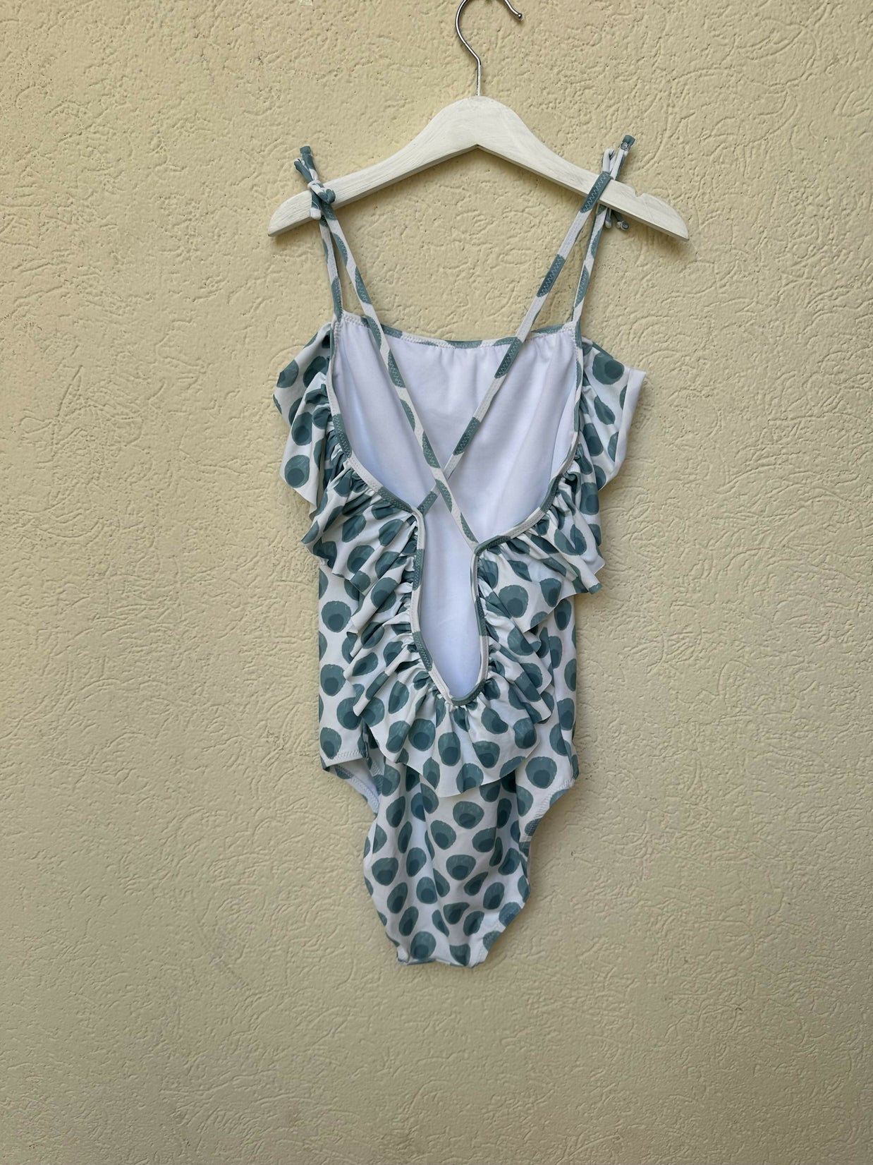 Girls swimsuit