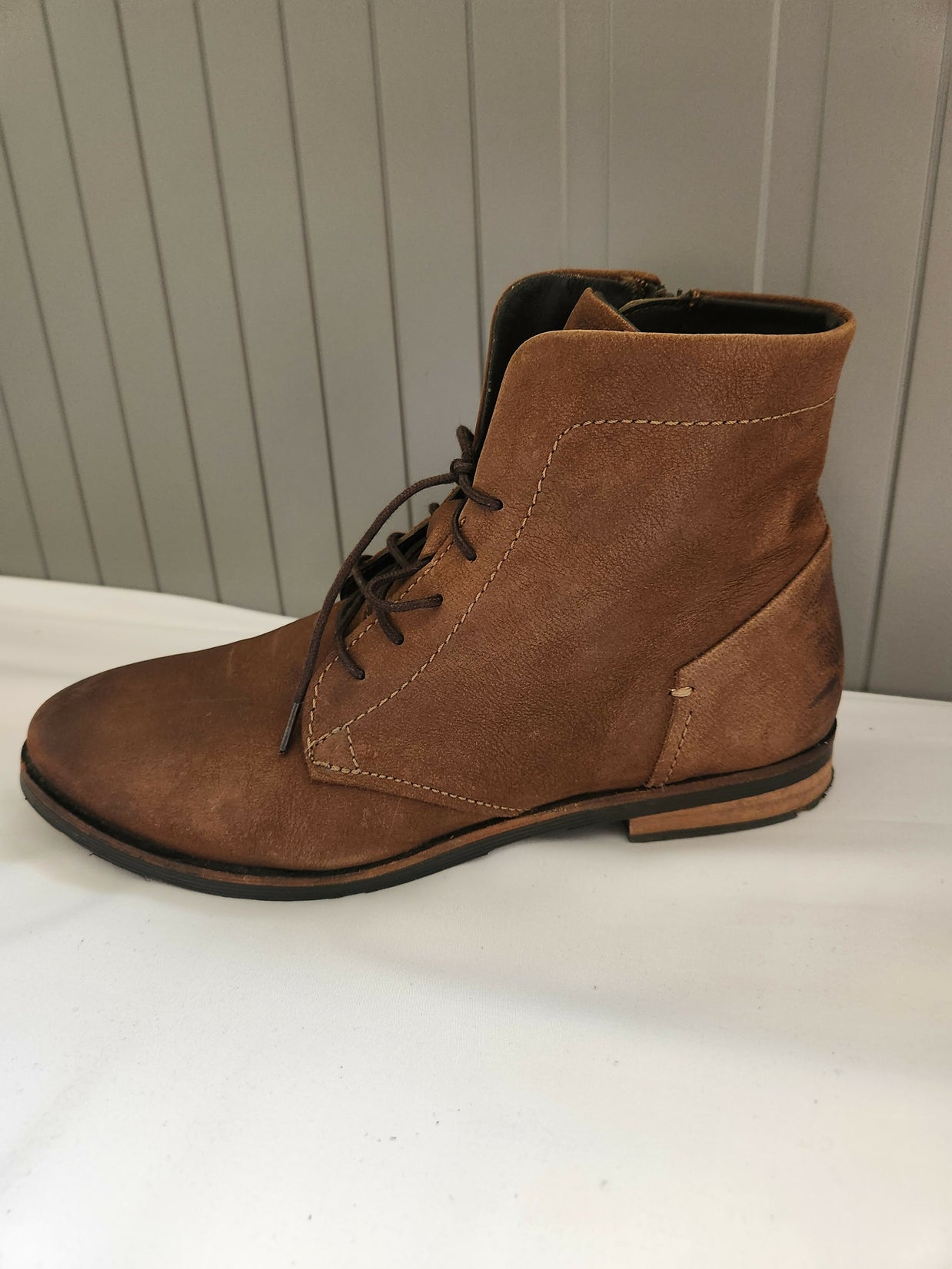 Rare Earth Brown Ankle Boots