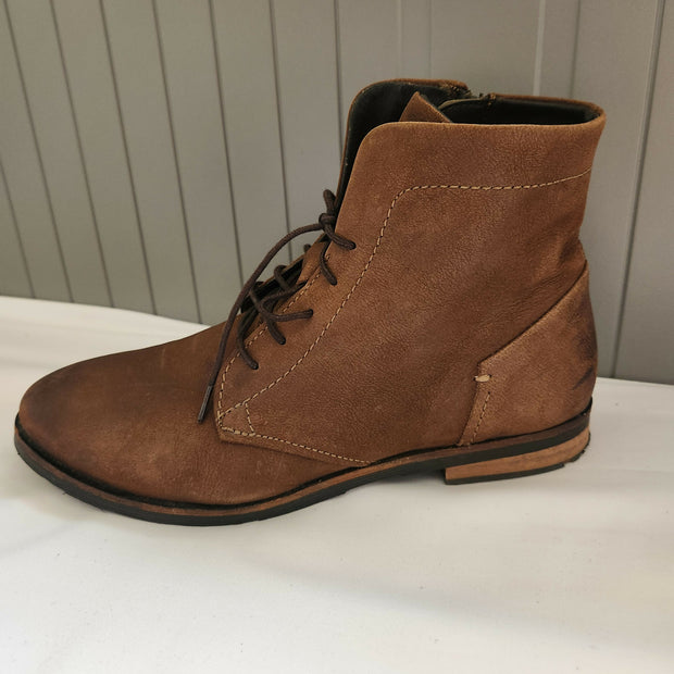 Rare Earth Brown Ankle Boots