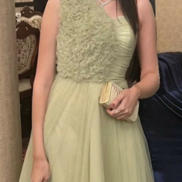 Green One-Shoulder Tulle Gown | Prom / Formal Dress