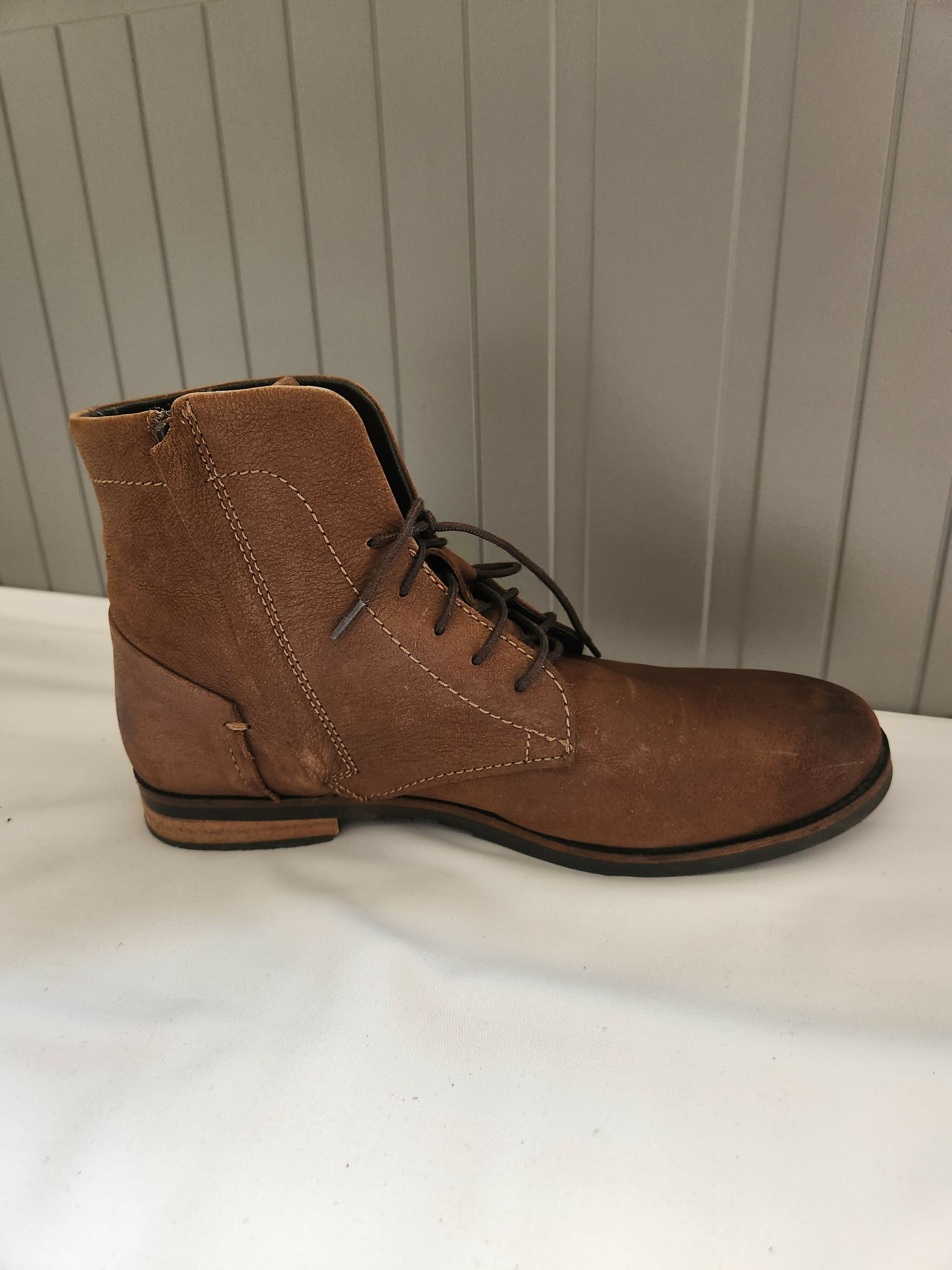Rare Earth Brown Ankle Boots