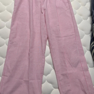 pink pants